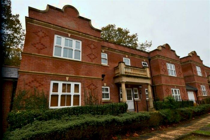 1 Bedroom Apartment To Rent In Bedroom Ground Floor Apartment In Wormley, GU8