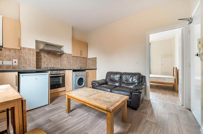 1 Bedroom Flat To Rent In Argyle Street, Reading, RG1