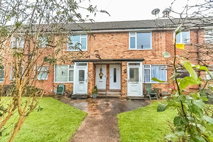 1 Bedroom Flat To Rent In Creyke Close, Cottingham, East Yorkshire, HU16