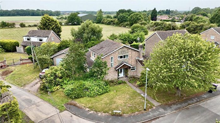 3 Bedroom Property For Sale In Aspen Close, Laughterton, LN1