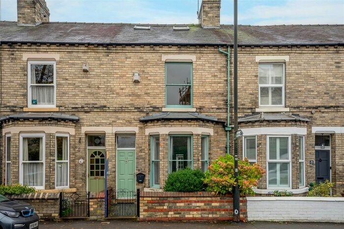 3 Bedroom Terraced House To Rent In Huntington Road, York, YO31