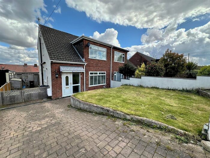 3 Bedroom Property To Rent In Clwyd Avenue, Greenfield, Holywell, CH8