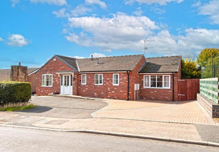 2 Bedroom Detached Bungalow For Sale In Chesterfield Road, North Wingfield, S42