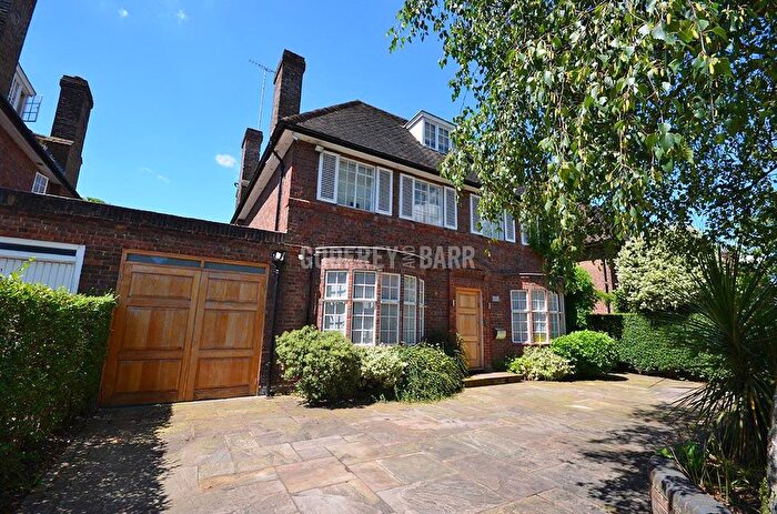 6 Bedroom Detached House For Sale In Holne Chase, Hampstead Garden Suburb, N2