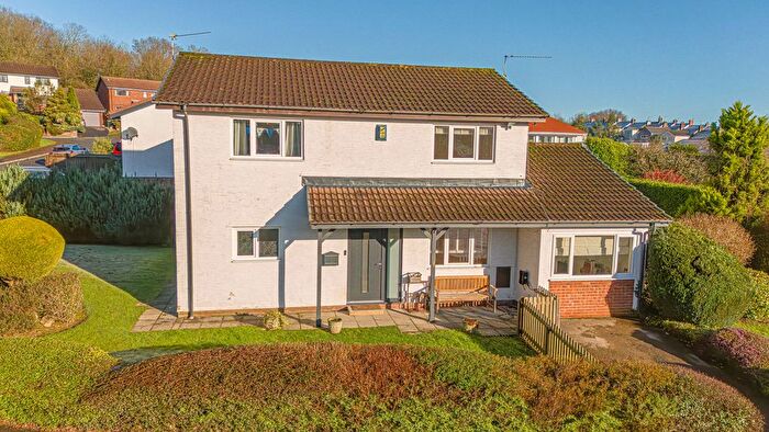 4 Bedroom Detached House For Sale In Springfield Lane, Rhiwderin, NP10