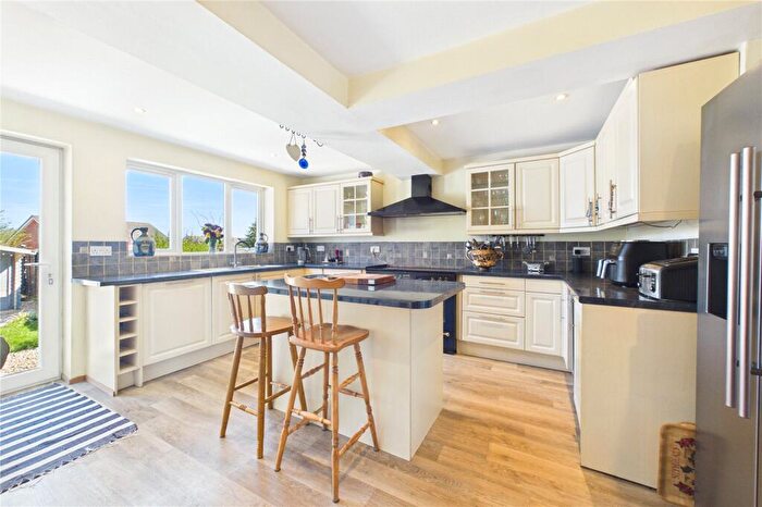 4 Bedroom End Of Terrace House For Sale In Perry Avenue, East Grinstead, West Sussex, RH19