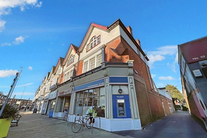 2 Bedroom Flat To Rent In Southbourne, BH6
