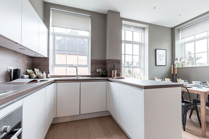 1 Bedroom Flat To Rent In Cheam Common Road, Worcester Park, KT4