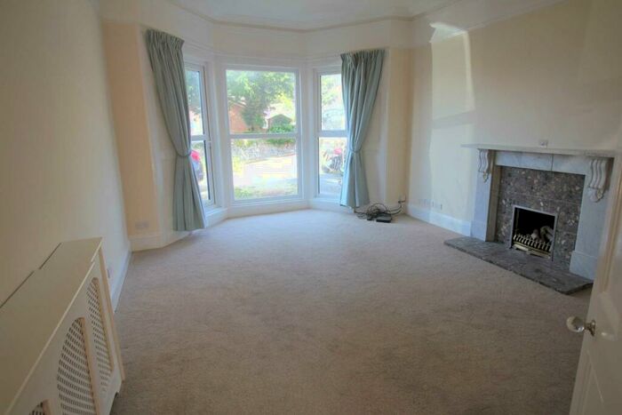 2 Bedroom Apartment To Rent In Shrubbery Walk, Weston-super-Mare, BS23