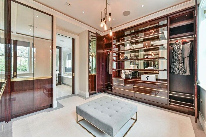 8 Bedroom Detached House To Rent In The Bishops Avenue, Hampstead Garden Suburb, London, N2