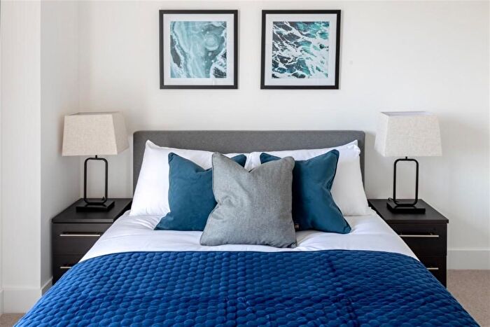 1 Bedroom Flat To Rent In Solomon Way, London, E1