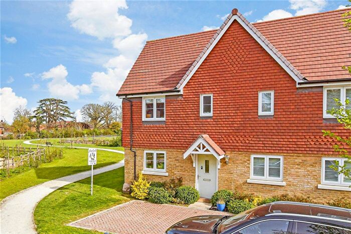 3 Bedroom Link Detached House For Sale In Smarden, Smarden, Ashford, Kent, TN27