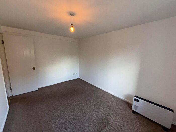 1 Bedroom Flat To Rent In Peninsula Building, ToliKersal Way, Off Littleton Road, M7