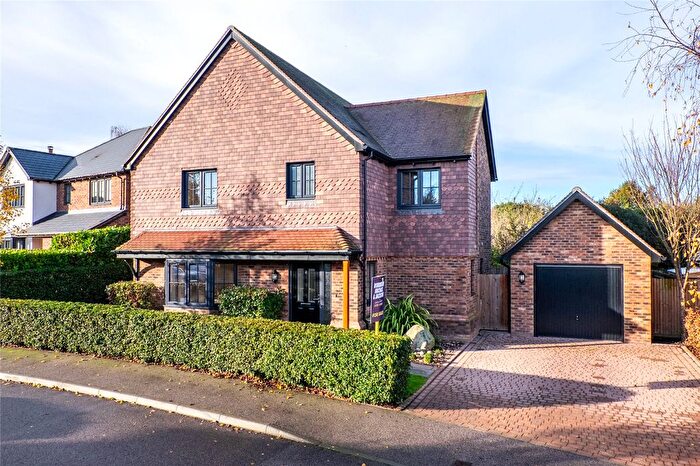 4 Bedroom Detached House For Sale In Eden Meadow, Newington, Sittingbourne, Kent, ME9