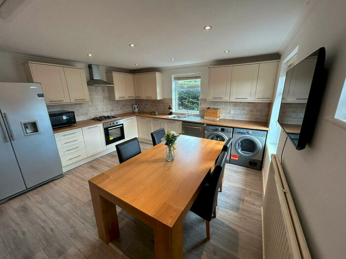 3 Bedroom Terraced House To Rent In Johnston Street, Leeds, LS6