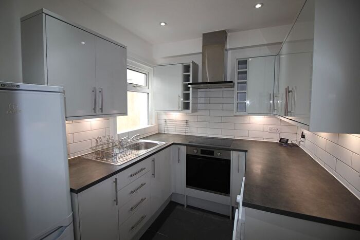 1 Bedroom Flat To Rent In Sandown Road, Watford, WD24