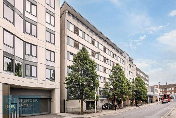 1 Bedroom Flat For Sale In Central House, Cambridge Road, Barking, Barking And Dagenham, IG11