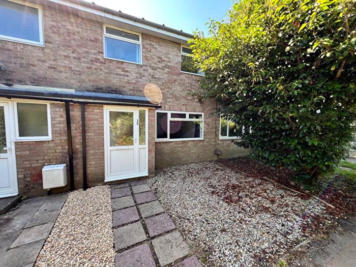 4 Bedroom Terraced House To Rent In Millfield Close, Chichester, PO19