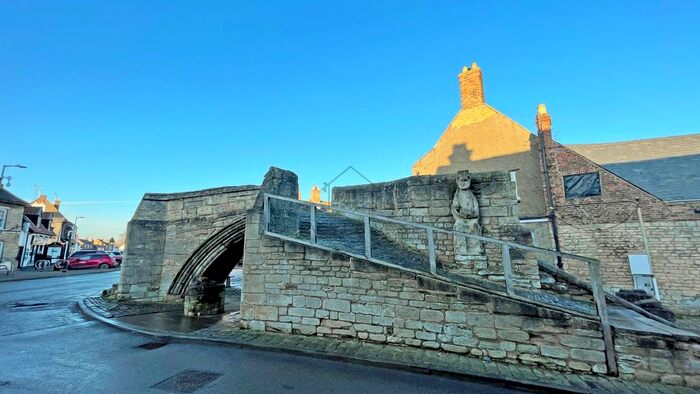 1 Bedroom Flat To Rent In West Street, Crowland, Peterborough, Cambridgeshire PE6