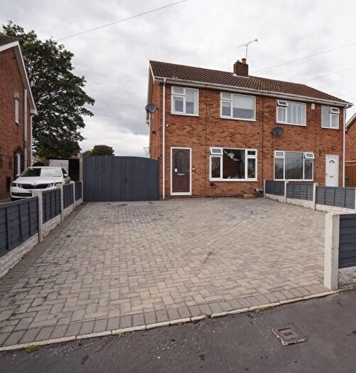 3 Bedroom Semi-Detached House For Sale In Croft Road, Camblesforth, Selby, YO8