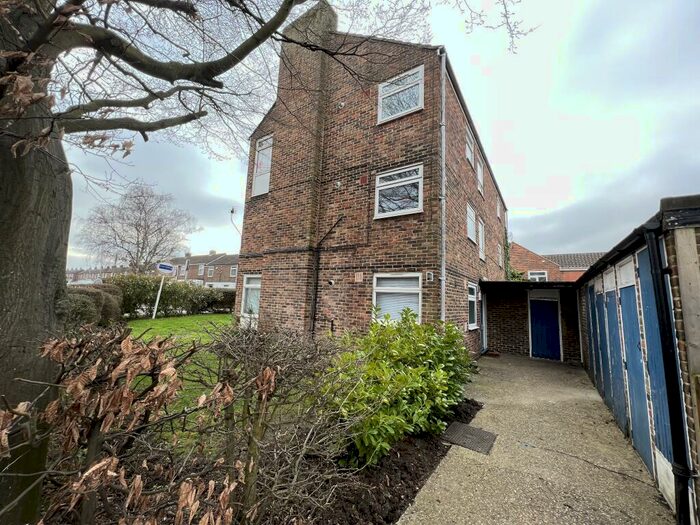 1 Bedroom Flat To Rent In Westfield, Harlow, CM18