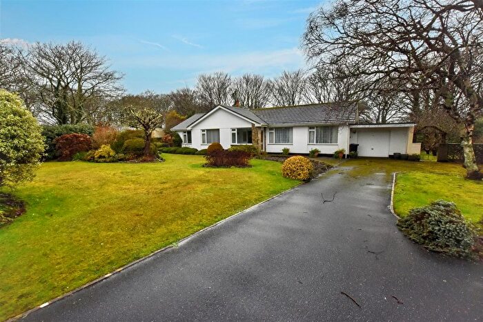 4 Bedroom Detached Bungalow For Sale In South Drive, Tehidy, TR14