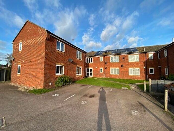 1 Bedroom Flat For Sale In Beach Station Road, Felixstowe, IP11