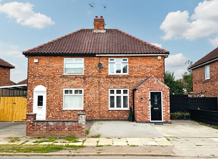 3 Bedroom Semi Detached House For Sale In Gower Road, Dringhouses, York, YO24