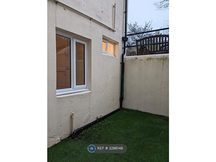 1 Bedroom Flat To Rent In York Road, Hove, BN3