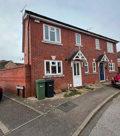3 Bedroom End Of Terrace House To Rent In Sun Lido Square Gardens, Braintree, CM77