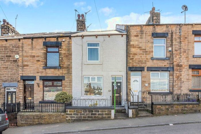 3 Bedroom Terraced House To Rent In Oakwell Lane, Barnsley, South Yorkshire, S71