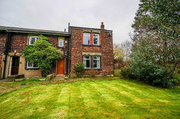 2 Bedroom Cottage To Rent In Hall Lane, Aspull, Wigan, WN2