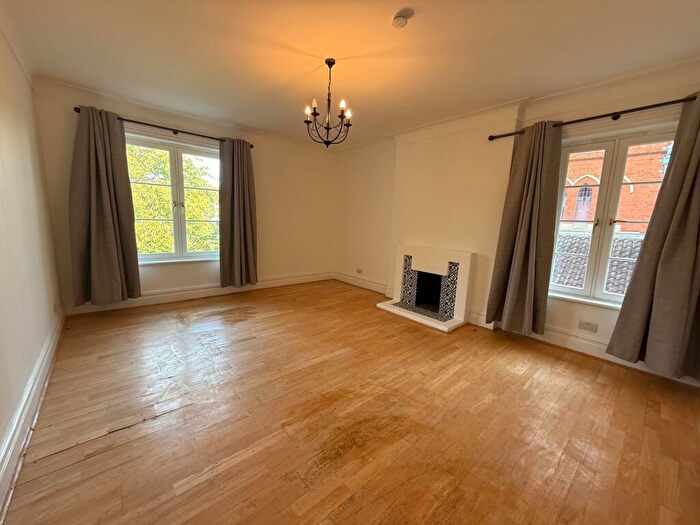 2 Bedroom Flat To Rent In Freelands Road, Bromley, BR1