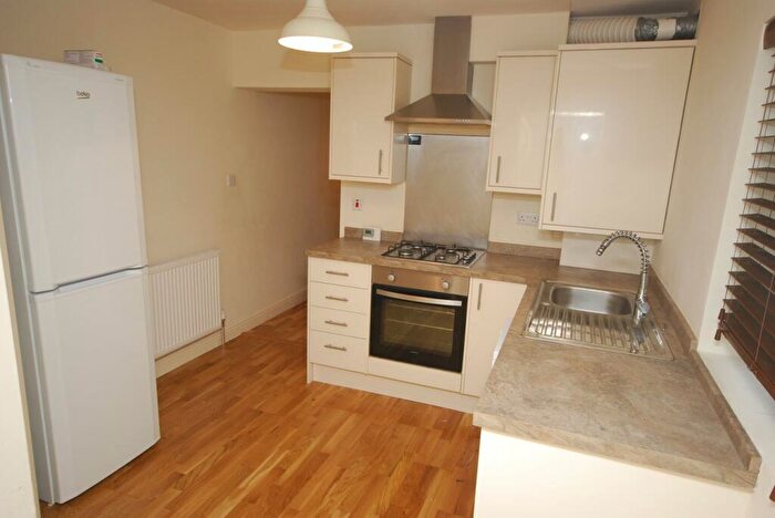 2 Bedroom Apartment To Rent In Farnborough Road, Farnham, Surrey, GU9