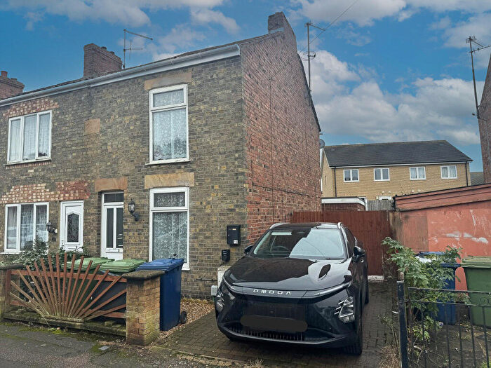 3 Bedroom Semi-Detached House For Sale In Albany Road, Wisbech, Cambridgeshire, PE13