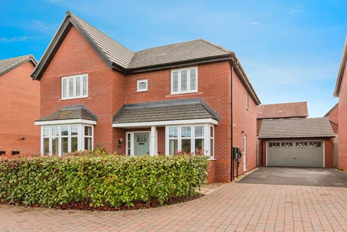 5 Bedroom Detached House For Sale In Shoveler Close, Wistaston, Crewe, Cheshire, CW2