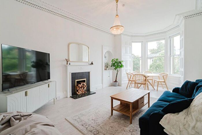 3 Bedroom Apartment To Rent In Warrender Park Road, Edinburgh, EH9
