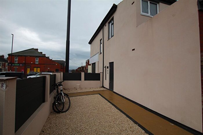 1 Bedroom Flat To Rent In West Road, Fenham, Newcastle Upon Tyne, NE4