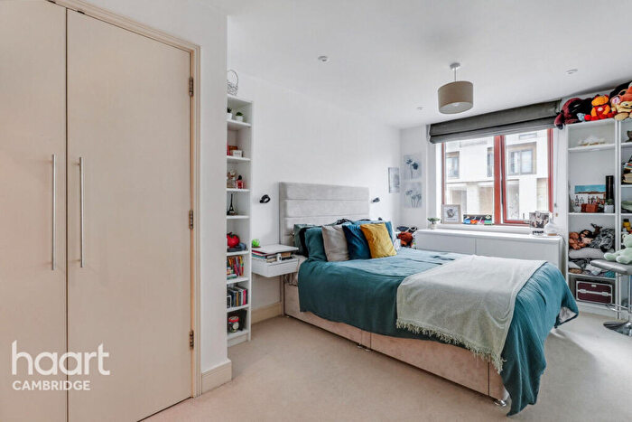 2 Bedroom Apartment For Sale In The Levels, Hills Road, Cambridge, CB2