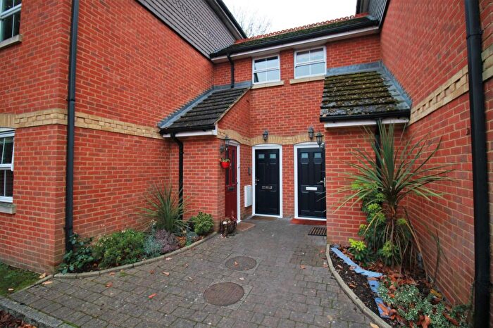 2 Bedroom Apartment To Rent In Aldershot Road, Church Crookham, GU52