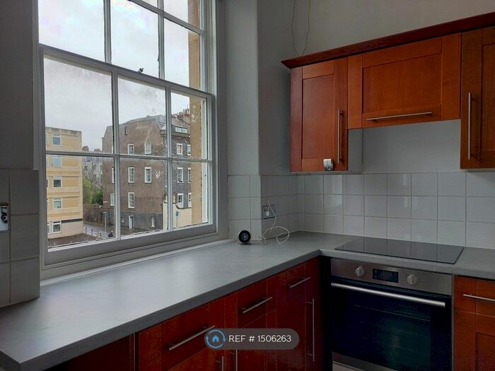 1 Bedroom Flat To Rent In Buckingham Place, Clifton, Bristol, BS8