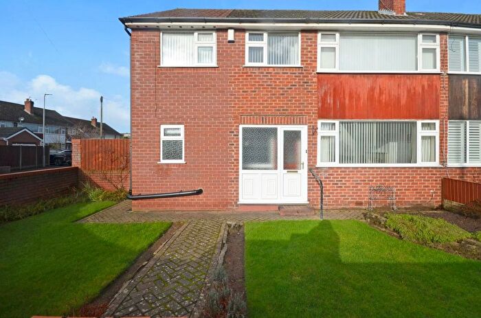 3 Bedroom Semi-Detached House For Sale In Lambourne Avenue, Cronton, Widnes, WA8