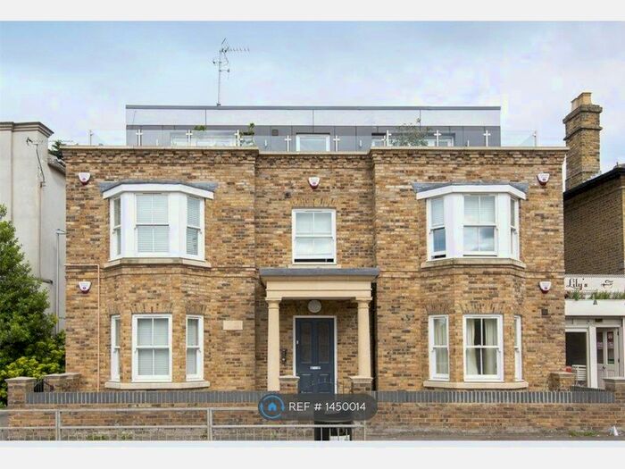 2 Bedroom Flat To Rent In High Rd, Woodford Green, IG8