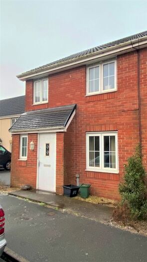 3 Bedroom Semi-Detached House To Rent In Abbottsmoor, Port Talbot, SA12