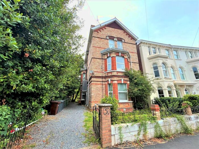 1 Bedroom Flat To Rent In Powderham Crescent, Exeter, EX4