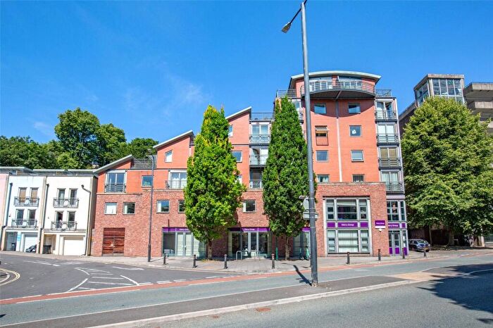 2 Bedroom Apartment For Sale In Burton Court, Clifton, Bristol, BS8