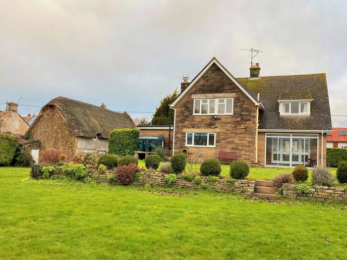 3 Bedroom Detached House To Rent In Lambrook Road, Shepton Beauchamp, TA19