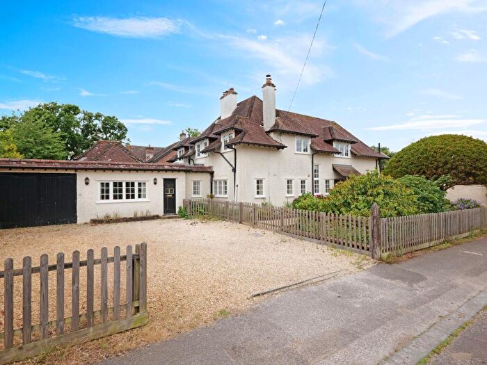 5 Bedroom Detached House For Sale In Partridge Road, Brockenhurst, SO42