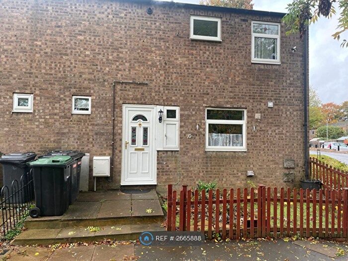 3 Bedroom End Of Terrace House To Rent In Robin Lane, Wellingborough, NN8