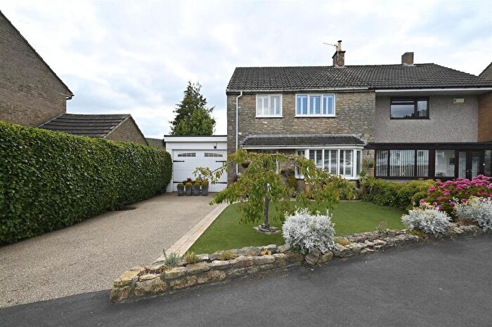 3 Bedroom Semi-Detached House For Sale In Conan Drive, Richmond, DL10